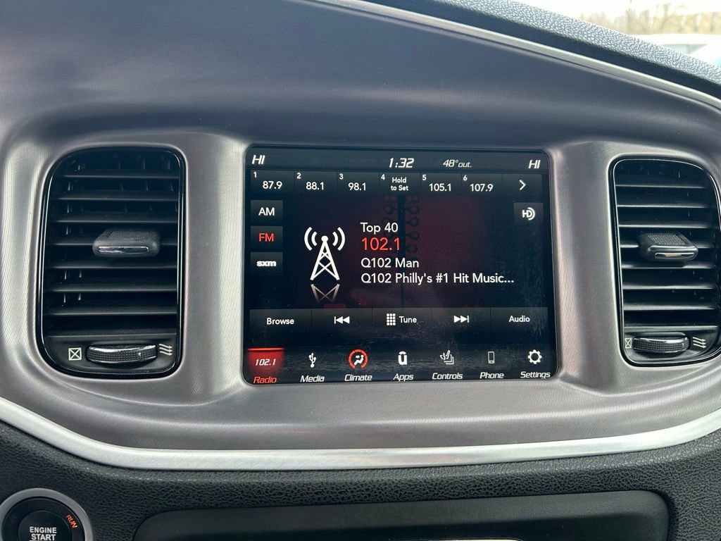 Used 2019 Dodge Charger SXT w/ Blacktop Package image 26