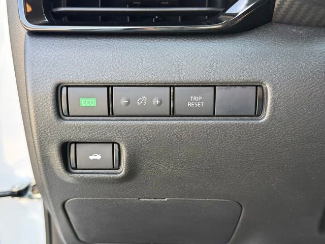 Used 2024 Nissan Sentra SV FWD image 15