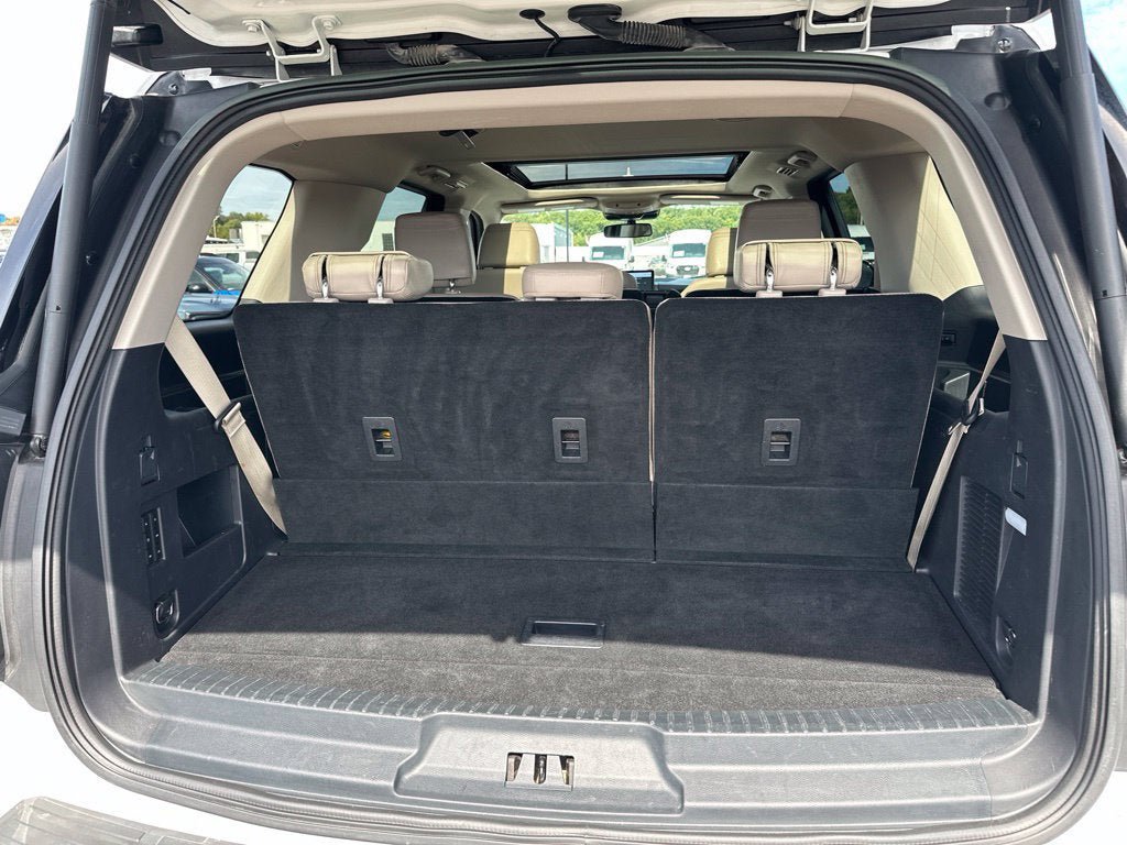 Certified 2023 Ford Expedition Limited AWD/4WD image 9