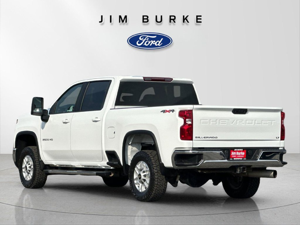 Used 2024 Chevrolet Silverado 2500 LT AWD/4WD image 3