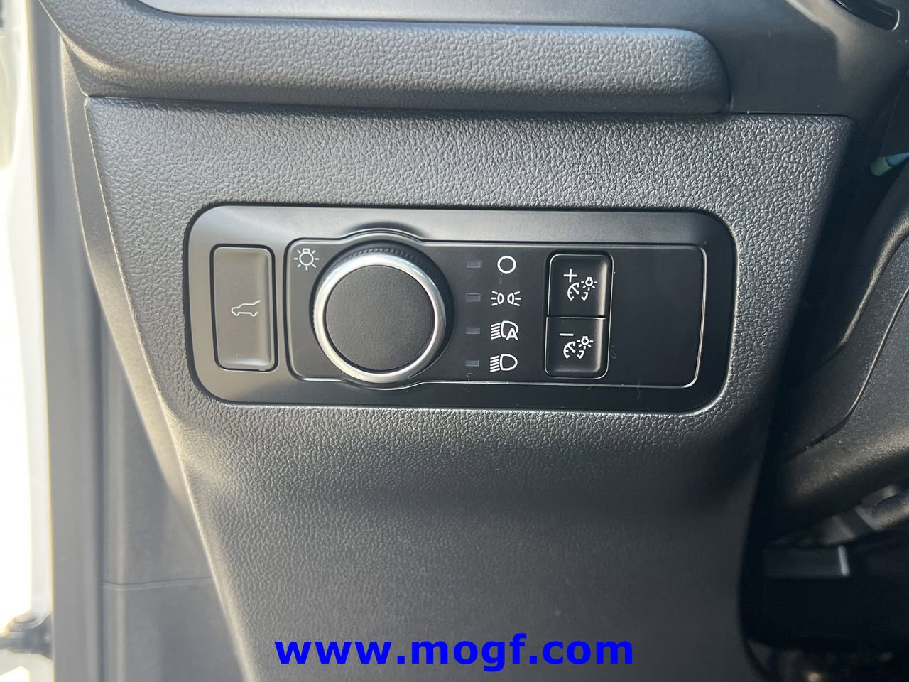 Certified 2025 Ford Escape ST-Line w/ Tech Pack #1 FWD image 16