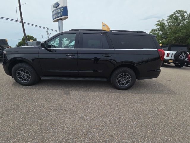 Certified 2025 Ford Expedition Max Active AWD/4WD image 5