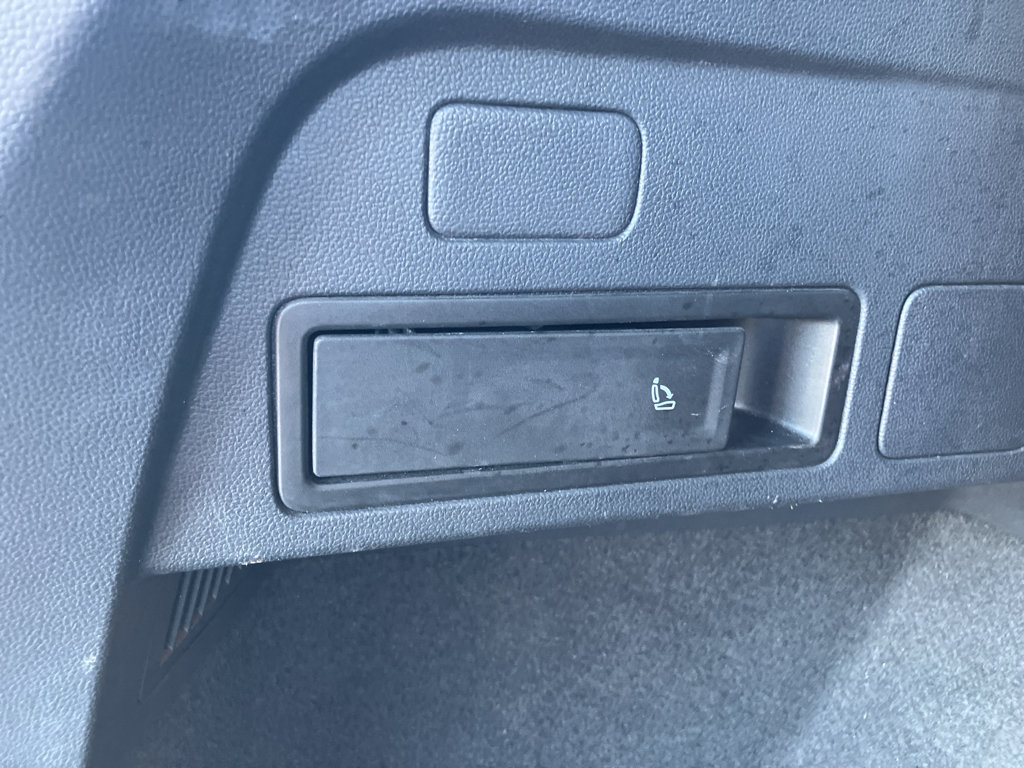 Used 2019 Volkswagen Tiguan SE AWD/4WD image 33