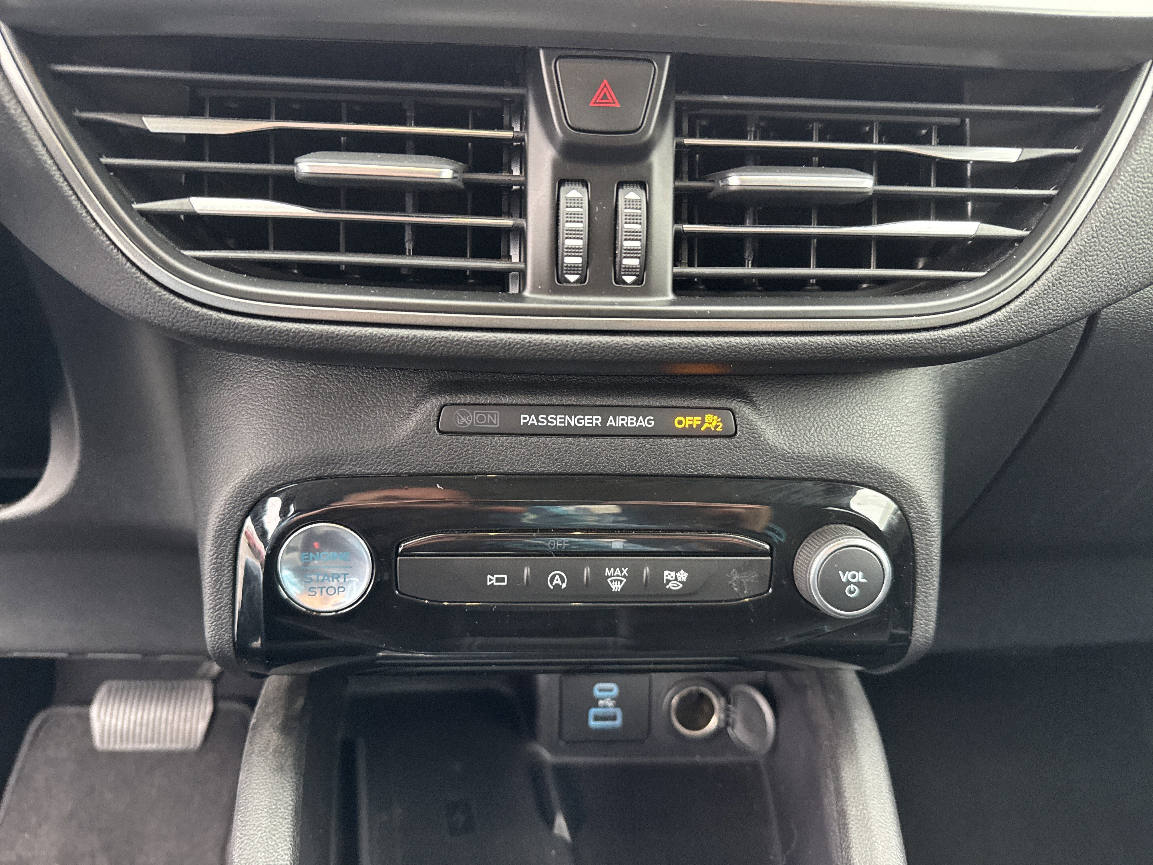 Certified 2023 Ford Escape Active w/ Tech Pack #2 image 42