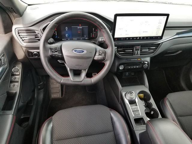 Certified 2023 Ford Escape ST-Line w/ Tech Pack #1 image 17