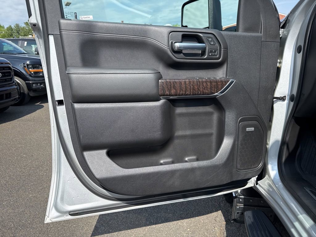 Used 2020 GMC Sierra 3500 Denali w/ Denali Ultimate Package AWD/4WD image 13