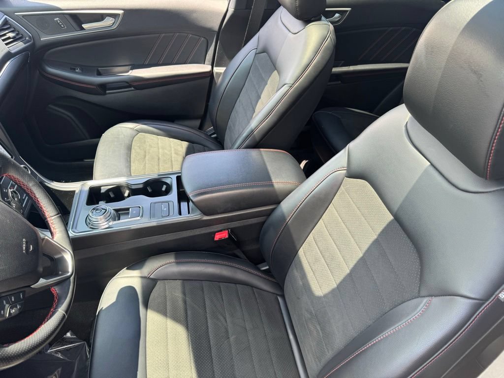 Certified 2022 Ford Edge ST-Line w/ Class II Trailer Tow Package AWD/4WD image 6