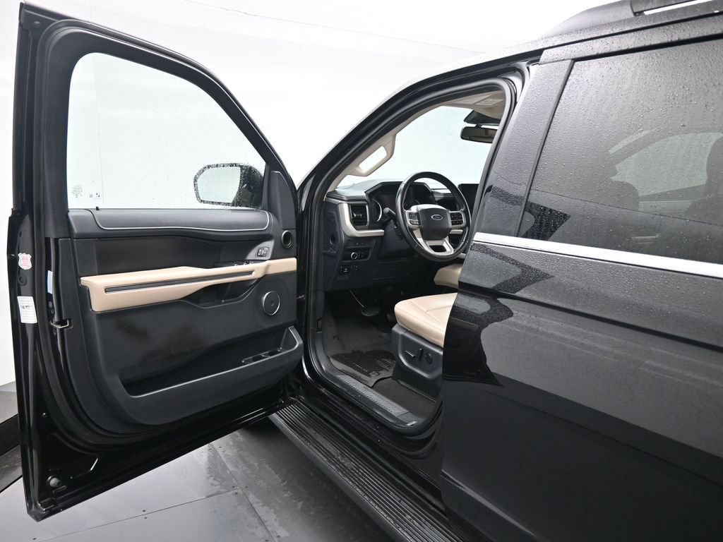 Certified 2024 Ford Expedition Max XLT image 36