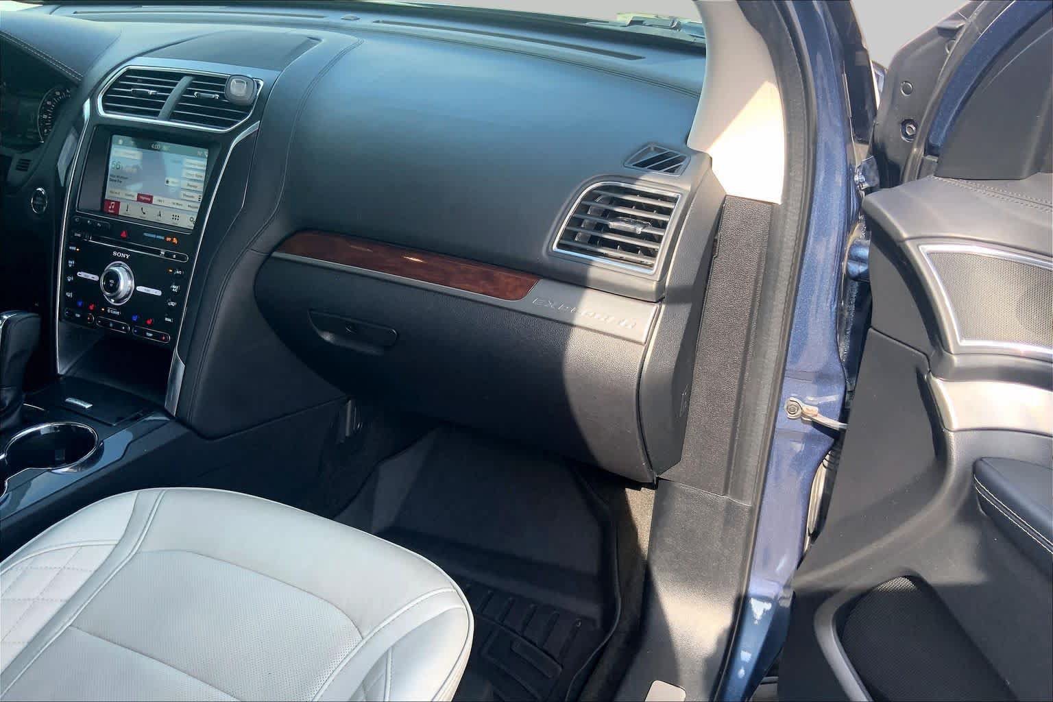 Certified 2018 Ford Explorer Platinum AWD/4WD image 18