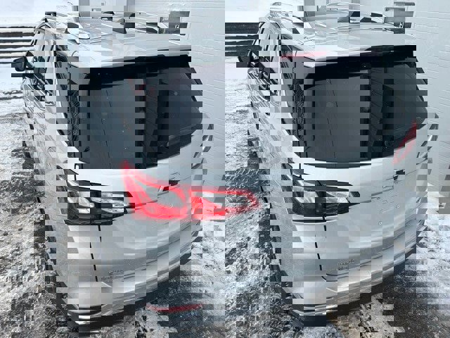 Used 2020 Chevrolet Equinox LT w/ Sport Edition image 3