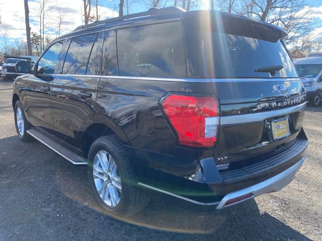 Certified 2023 Ford Expedition XLT image 5