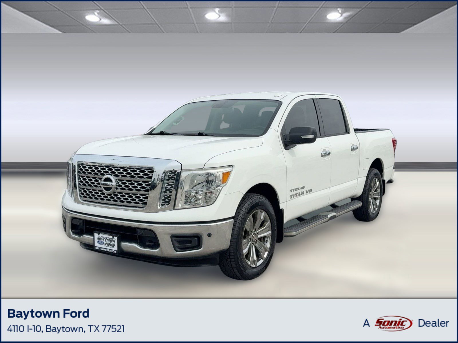 Used 2018 Nissan Titan SV w/ SV Convenience Package image 7