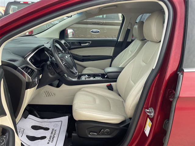 Certified 2019 Ford Edge Titanium w/ Cold Weather Package AWD/4WD image 16