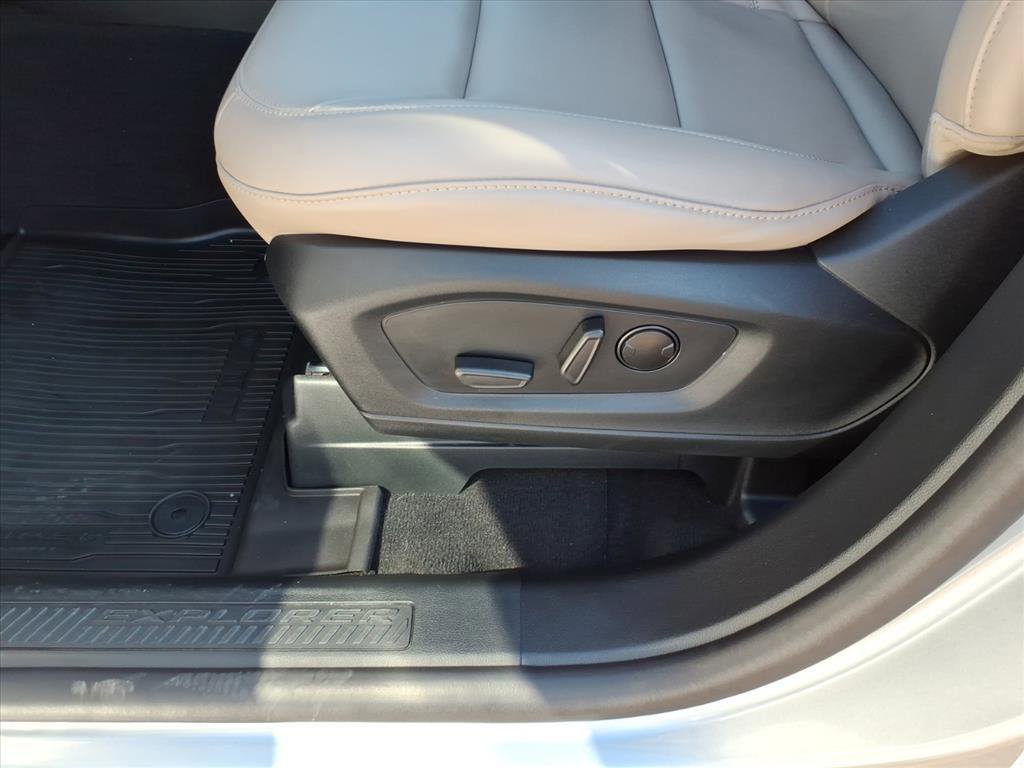 Certified 2023 Ford Explorer XLT w/ Equipment Group 202A image 12