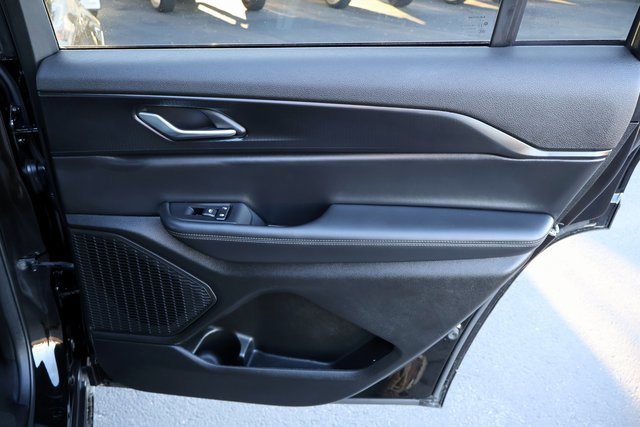 Used 2025 Jeep Grand Cherokee L Laredo image 21