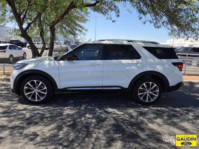 Certified 2025 Ford Explorer Platinum w/ Ultimate Package AWD/4WD image 2