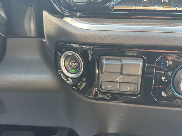 Used 2022 Chevrolet Silverado 1500 High Country w/ High Country Premium Package AWD/4WD image 26