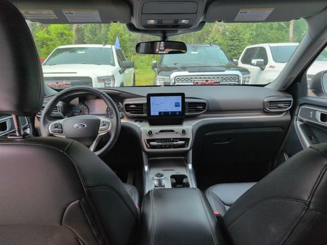 Certified 2023 Ford Explorer XLT w/ Equipment Group 202A AWD/4WD image 26