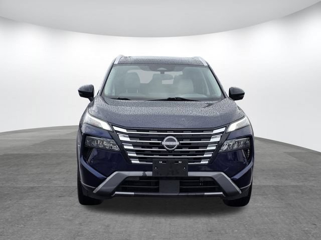 Used 2024 Nissan Rogue SL w/ SL Premium Package FWD image 2