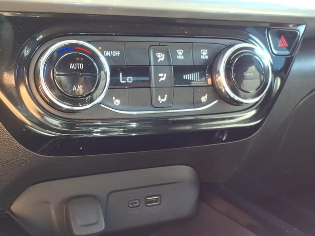 Used 2024 Chevrolet Trax LT w/ Driver Confidence Package FWD image 26