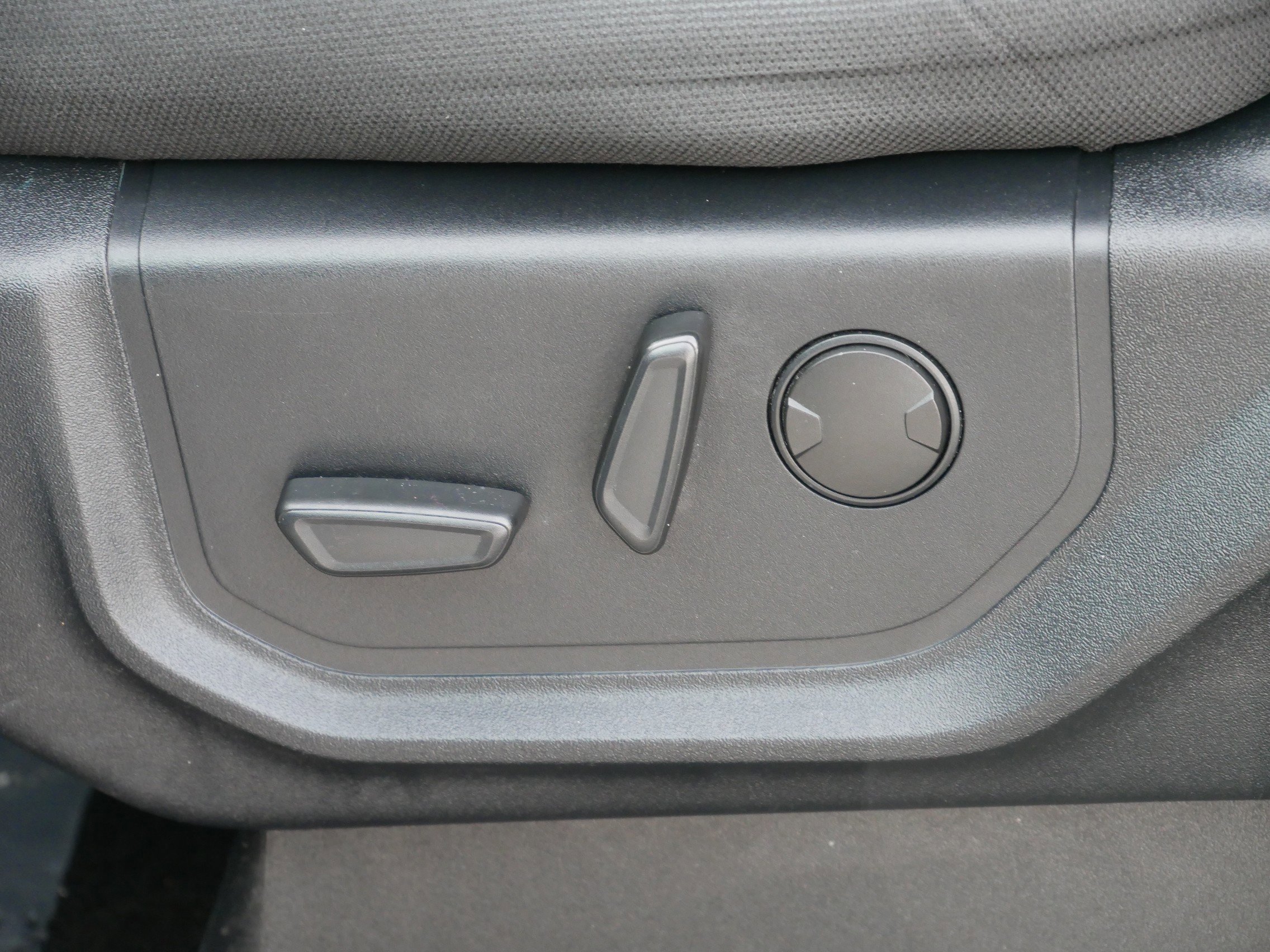 Certified 2019 Ford F150 XLT w/ Equipment Group 302A Luxury image 12