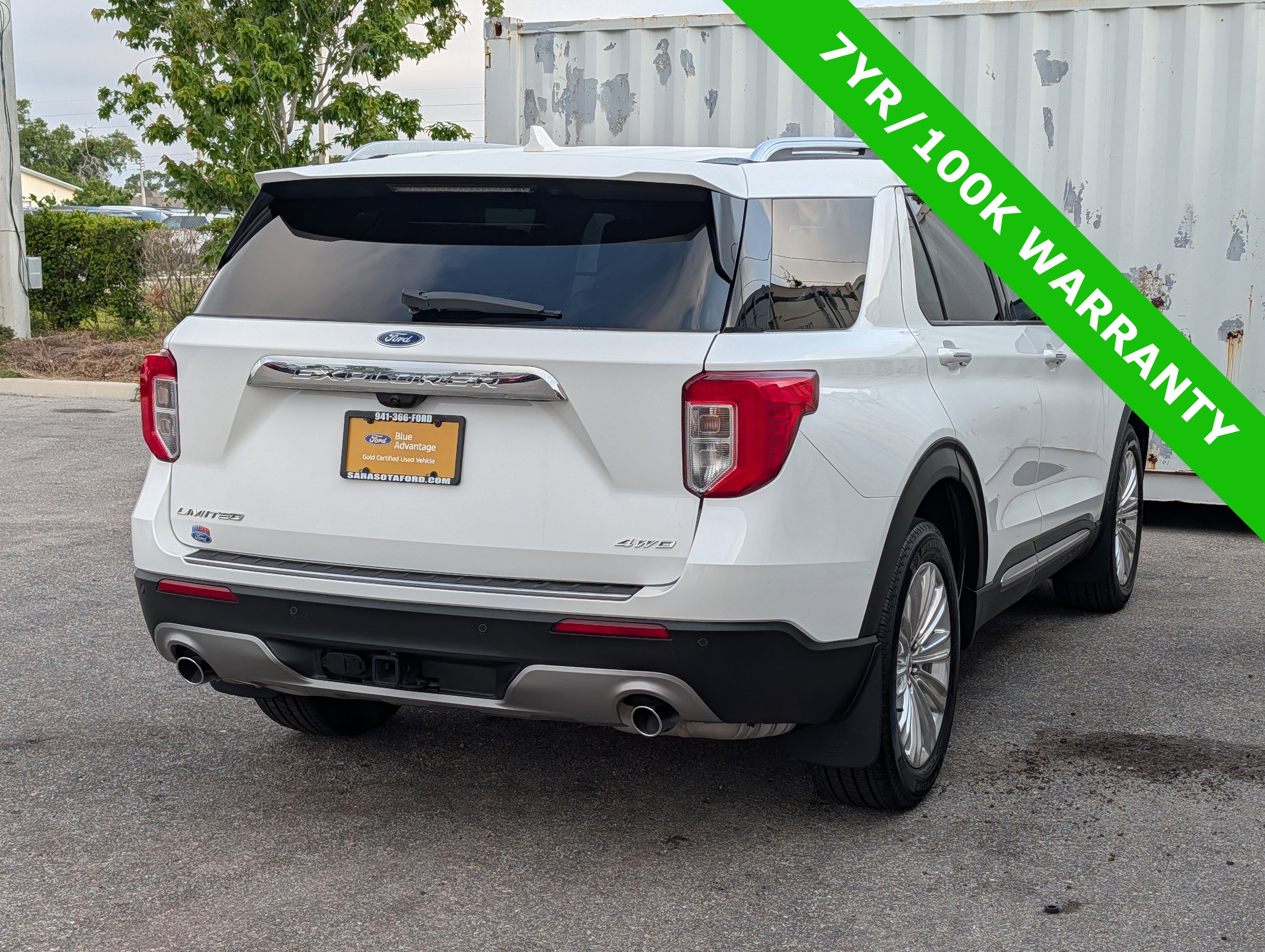 Certified 2022 Ford Explorer Limited w/ Equipment Group 301A AWD/4WD image 4