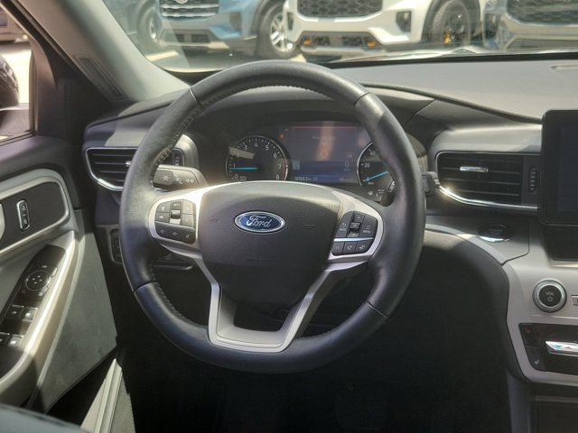 Certified 2024 Ford Explorer XLT w/ Equipment Group 202A AWD/4WD image 21