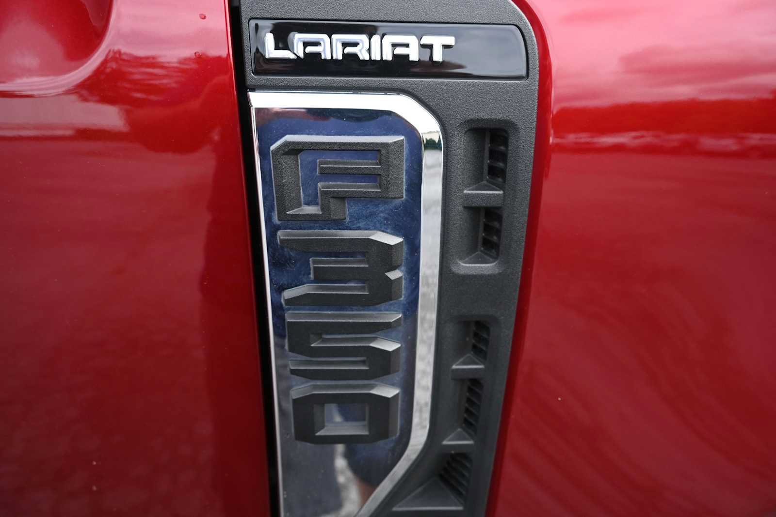 Certified 2025 Ford F350 Lariat w/ Lariat Ultimate Package AWD/4WD image 11
