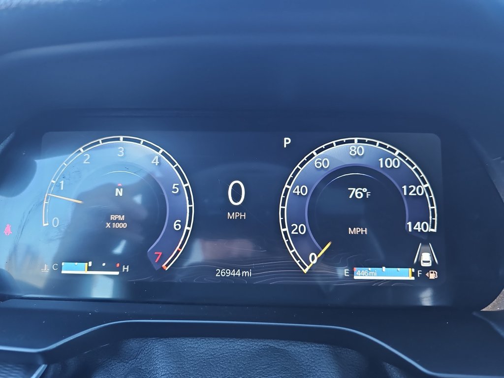 Used 2025 Jeep Grand Cherokee Altitude AWD/4WD image 19