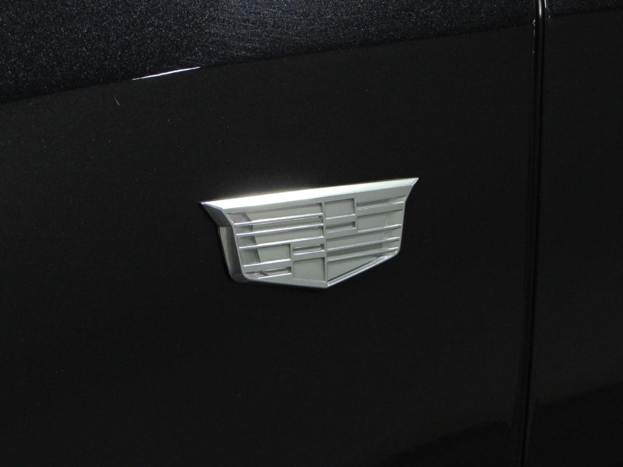 Used 2023 Cadillac XT4 Sport w/ Cold Weather Package AWD/4WD image 33