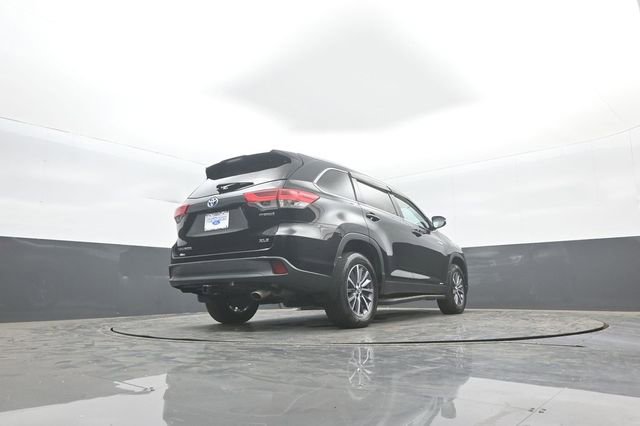Used 2019 Toyota Highlander XLE image 33