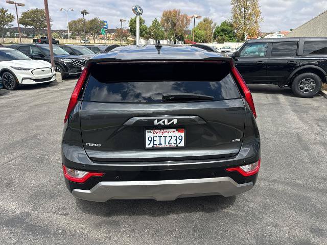 Used 2023 Kia Niro EX Touring FWD image 3