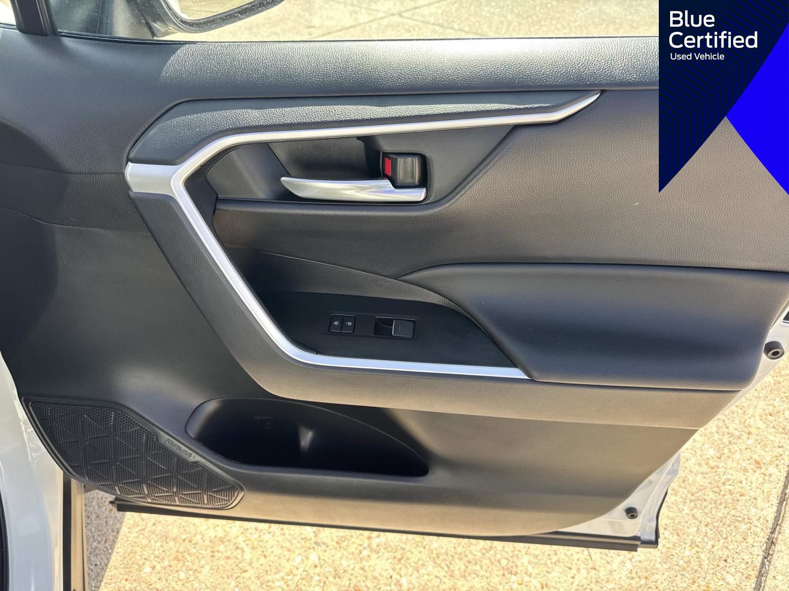 Used 2025 Toyota RAV4 XLE w/ Weather Package FWD image 19