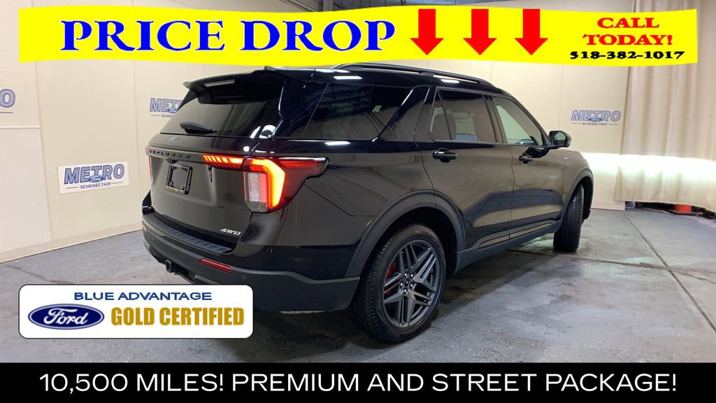Certified 2025 Ford Explorer ST-Line w/ Premium Package AWD/4WD image 3