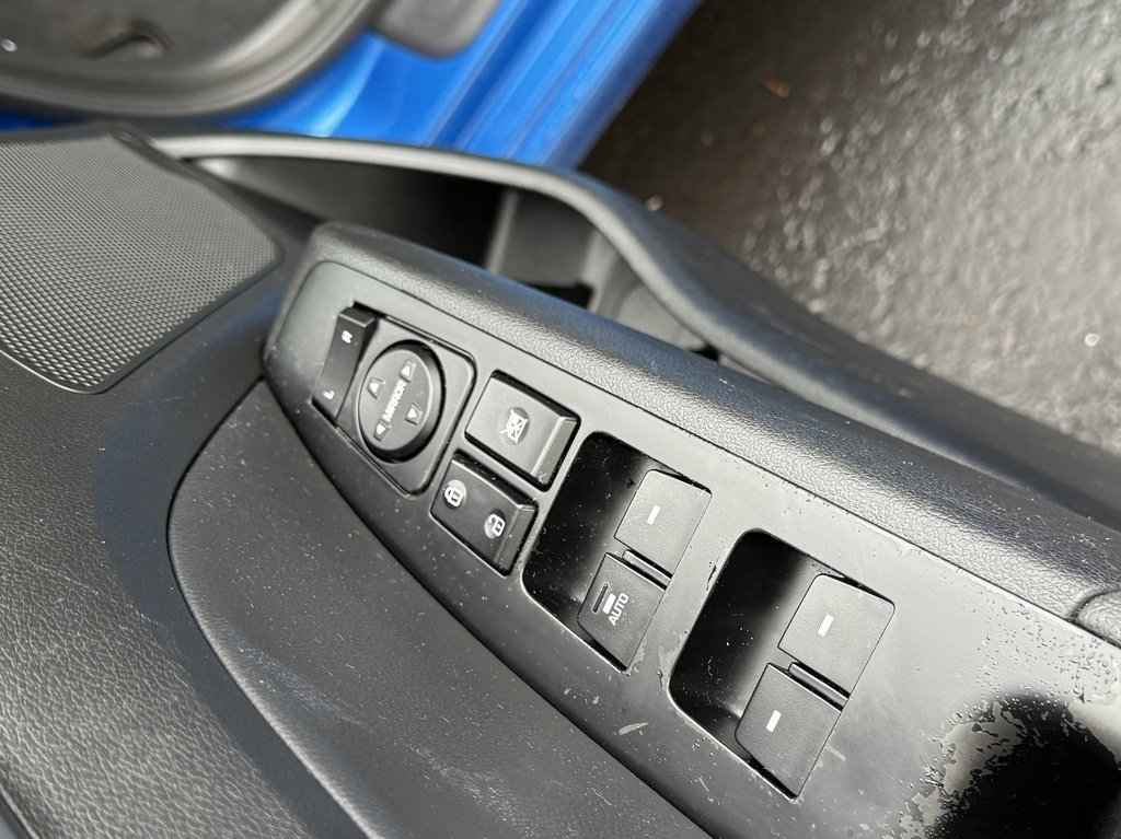 Used 2017 Hyundai Elantra Limited image 15