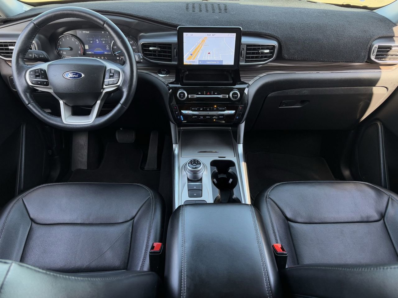 Certified 2022 Ford Explorer Limited RWD image 12