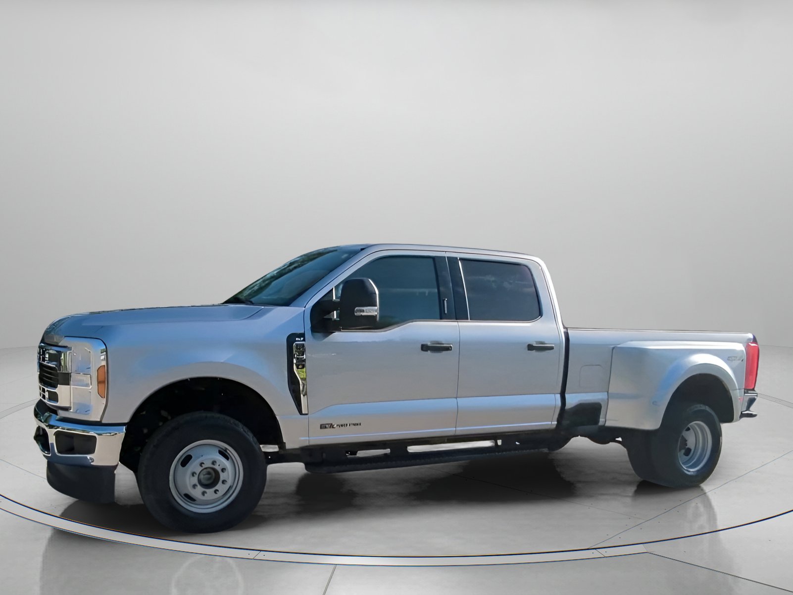 Certified 2024 Ford F350 XLT AWD/4WD image 14