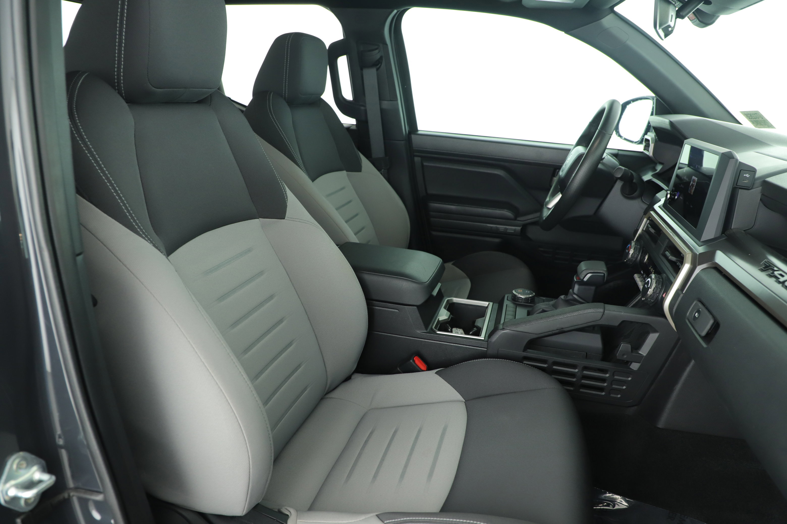 Used 2024 Toyota Tacoma TRD Sport image 9