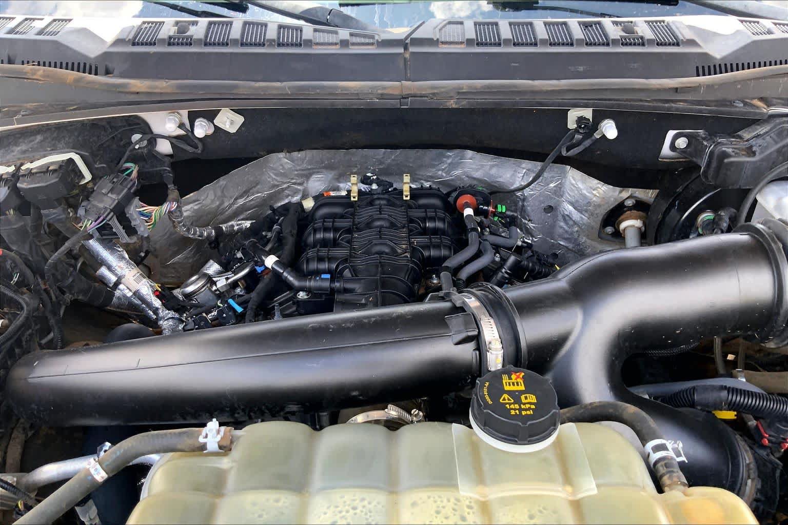 Certified 2019 Ford F150 Raptor w/ Equipment Group 802A Luxury AWD/4WD image 32