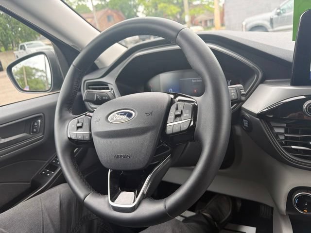 Certified 2024 Ford Escape Active AWD/4WD image 34