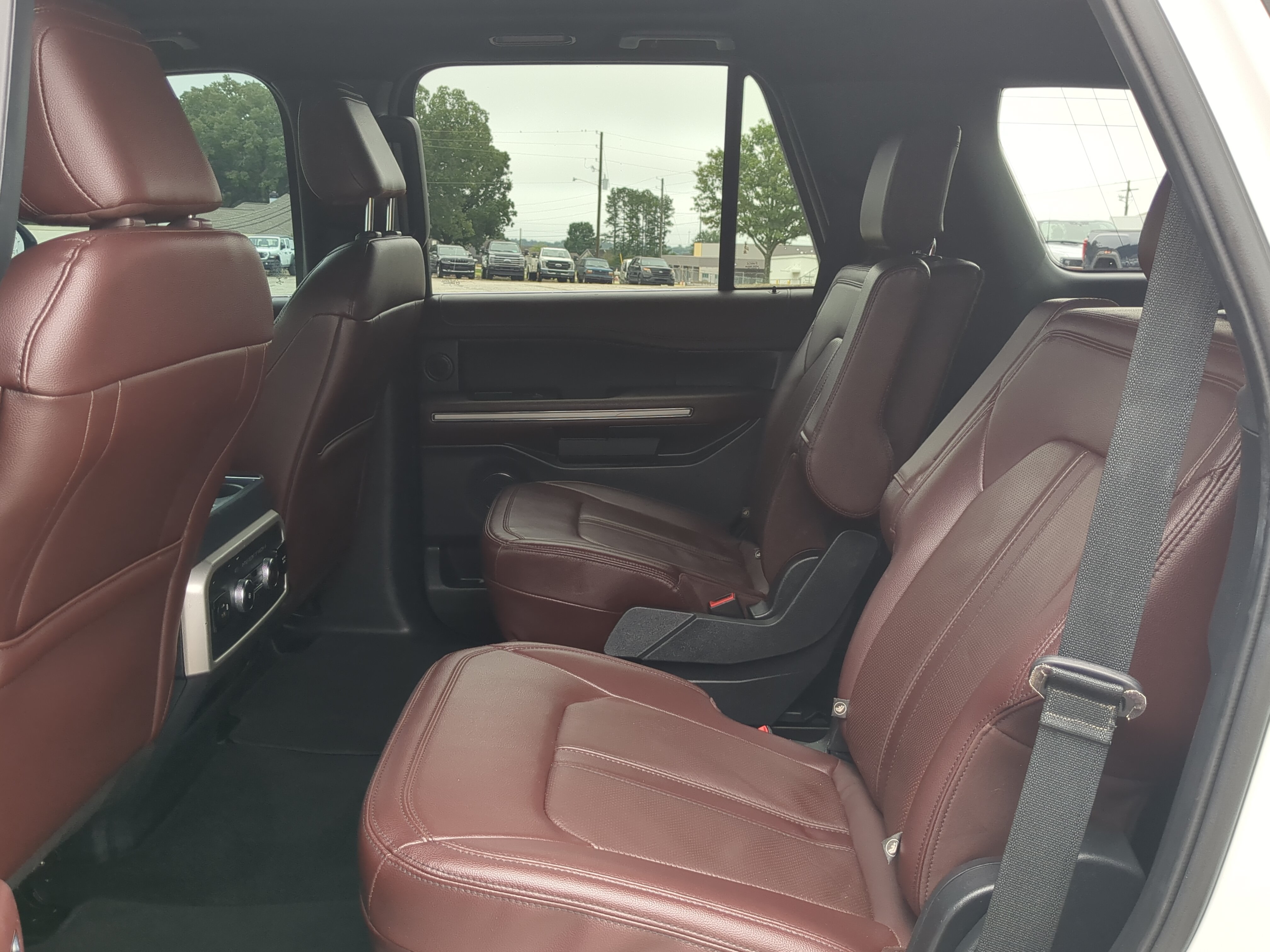 Certified 2022 Ford Expedition Limited AWD/4WD image 12