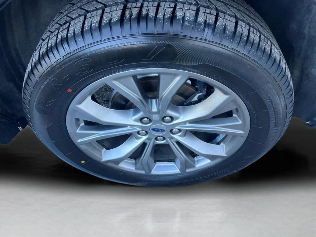 Certified 2021 Ford Explorer Limited w/ Equipment Group 301A image 10