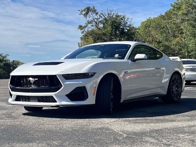 Certified 2025 Ford Mustang GT Premium w/ GT Performance Package RWD image 8