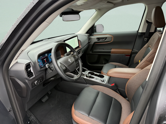 Certified 2025 Ford Bronco Sport Outer Banks w/ Outer Banks Tech Package+ AWD/4WD image 4