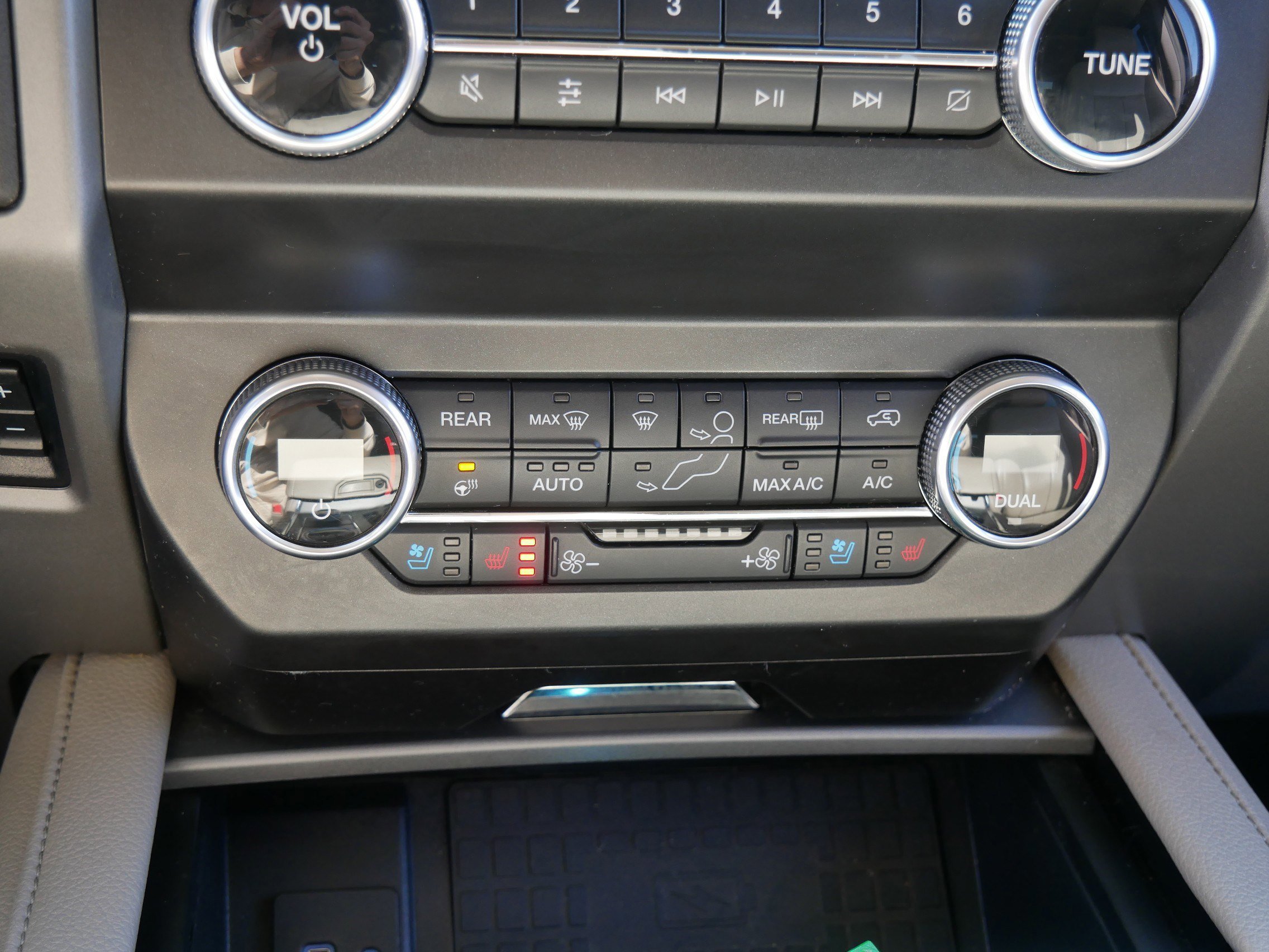 Certified 2021 Ford Expedition Max XLT image 38