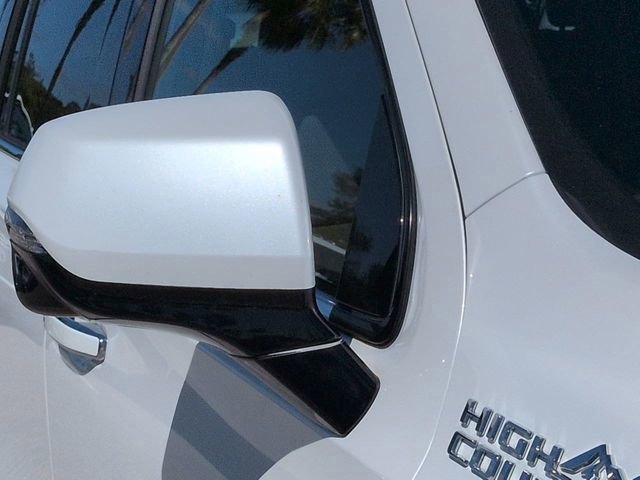 Used 2022 Chevrolet Suburban High Country image 12