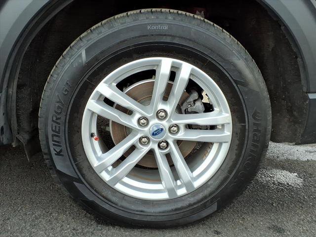 Certified 2022 Ford Explorer XLT w/ Equipment Group 202A image 26