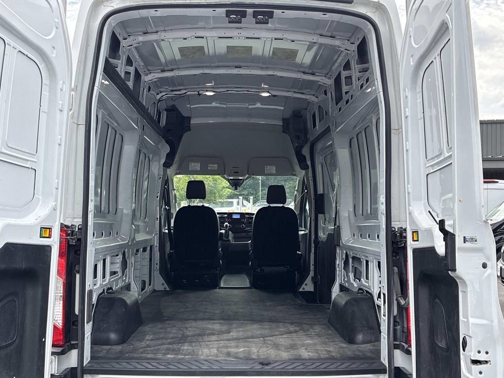 Certified 2024 Ford Transit 250 148 High Roof RWD image 17