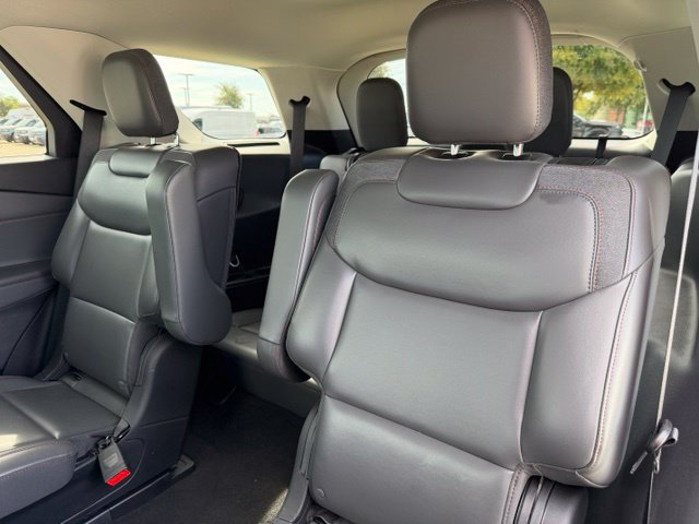 Certified 2025 Ford Explorer Active w/ Active Comfort Package RWD image 23