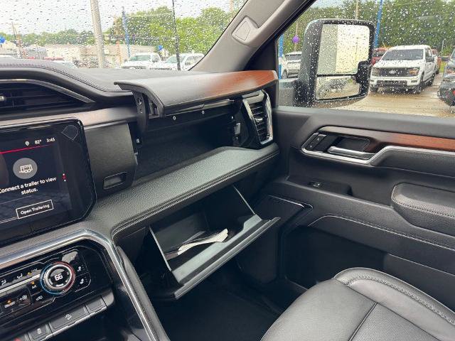 Used 2025 GMC Sierra 2500 Denali w/ Denali Reserve Package AWD/4WD image 15